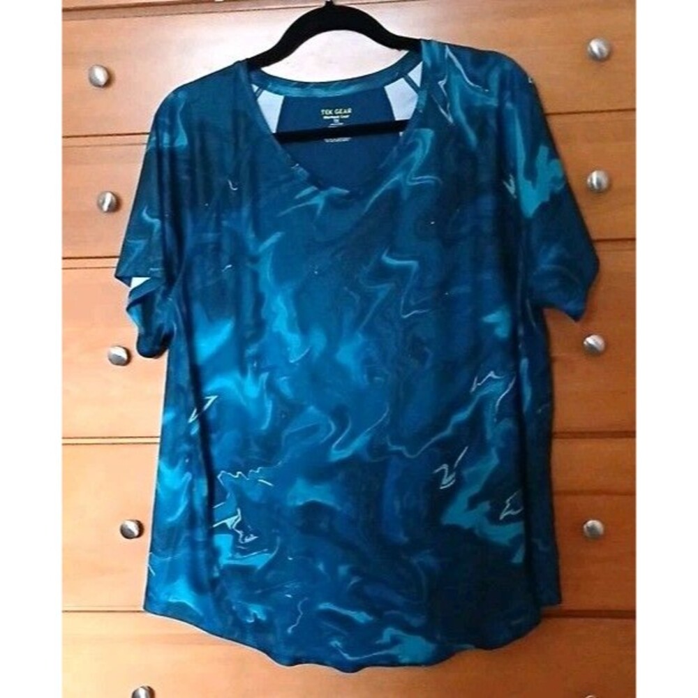 Tek Gear Workout Womens 1X Blue Abstract V-neck Short Sleeve Breathable Top